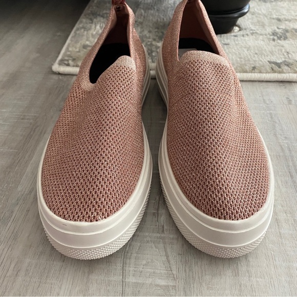 Carvela Campaign Stretch Pink Slip-On Sneakers - Picture 4 of 9